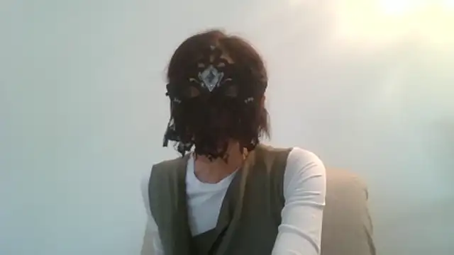 Snapshot of HelenTiAscolta chatting on 7, 5, 2026 HelenTiAscolta online show from 7, 5, 2026