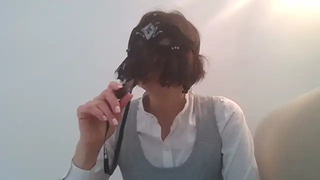 Snapshot of HelenTiAscolta chatting on 19, 5, 2026 HelenTiAscolta online show from 19, 5, 2026