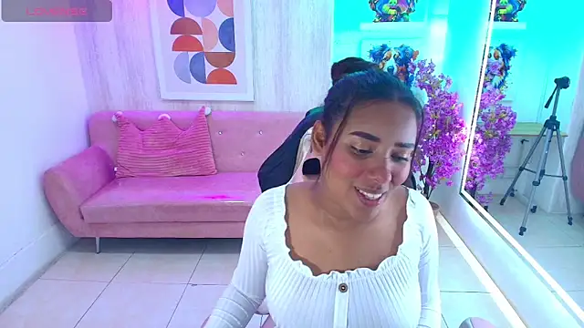 Snapshot of Afrodita_loren chatting on 23, 5, 2026 Afrodita loren online show from 23, 5, 2026