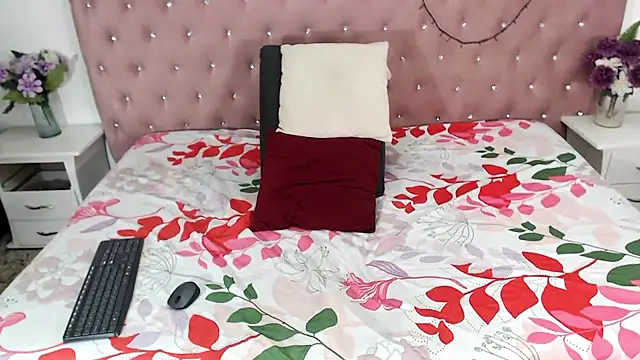 Snapshot of AvrilBennettx chatting on 6, 6, 2026 AvrilBennettx online show from 6, 6, 2026