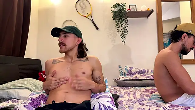 Snapshot of Aaron_wheel chatting on 8, 5, 2026 Aaron wheel online show from 8, 5, 2026