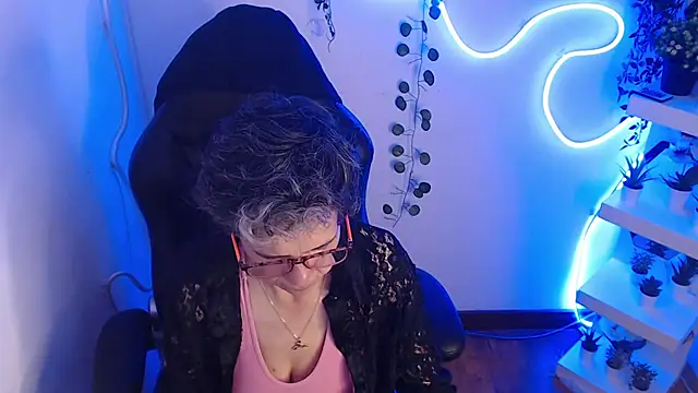 Snapshot of selena_ferreira chatting on 28, 5, 2026 selena ferreira online show from 28, 5, 2026
