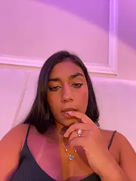 Snapshot of SaryJonex chatting on 30, 4, 2026 SaryJonex online show from 30, 4, 2026