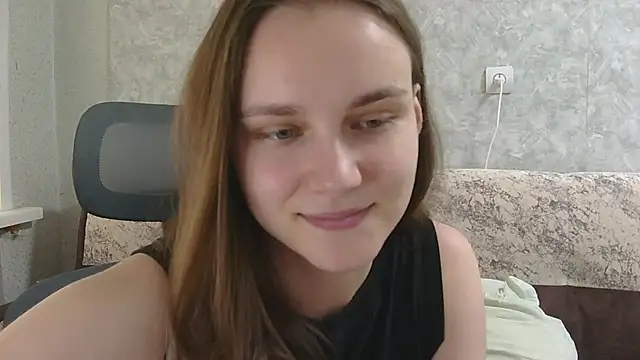 Snapshot of DolcezzaCream chatting on 19, 6, 2026 DolcezzaCream online show from 19, 6, 2026