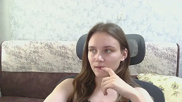 Snapshot of DolcezzaCream chatting on 28, 7, 2026 DolcezzaCream online show from 28, 7, 2026