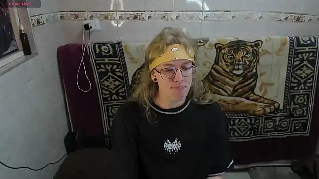 Snapshot of Jinnbooky chatting on 28, 7, 2026 Jinnbooky online show from 28, 7, 2026