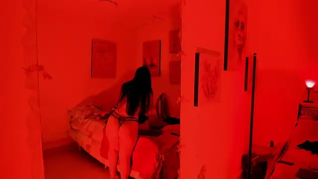 EmmyCastillo online show from 4, 6, 2026