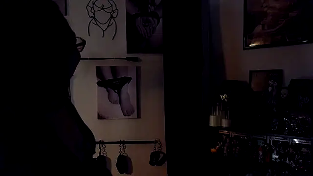 Snapshot of chelledark chatting on 12, 6, 2026 chelledark online show from 12, 6, 2026