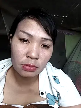 Snapshot of Beola-mi chatting on 4, 5, 2026 Beola-mi online show from 4, 5, 2026
