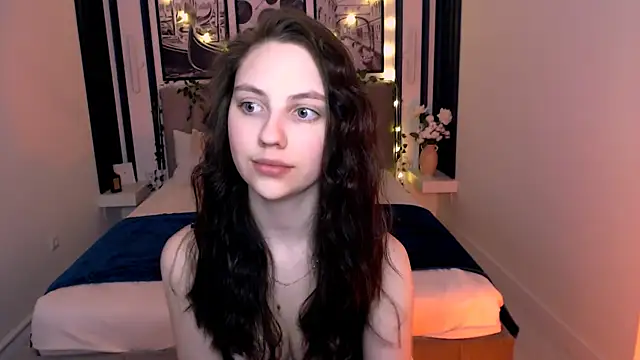 Snapshot of _AliceWells chatting on 29, 4, 2026 AliceWells online show from 29, 4, 2026