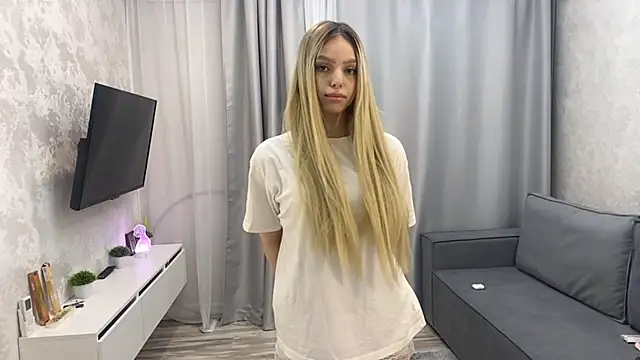 Mooniesiesita online show from 24, 4, 2026