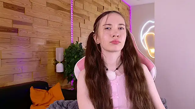 Snapshot of LilaMccoy chatting on 27, 6, 2026 LilaMccoy online show from 27, 6, 2026