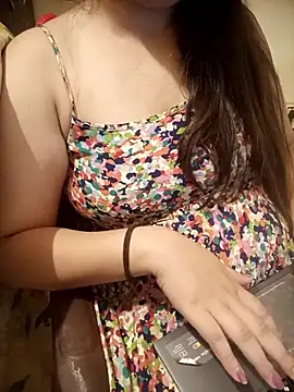 Snapshot of Aayaat__ chatting on 8, 6, 2026 Aayaat online show from 8, 6, 2026