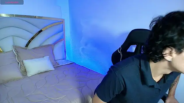 Milo Storm online show from 24, 4, 2026