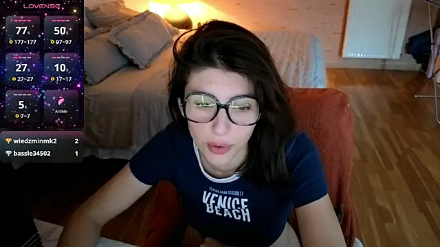 Snapshot of charlieangella chatting on 8, 7, 2026 charlieangella online show from 8, 7, 2026