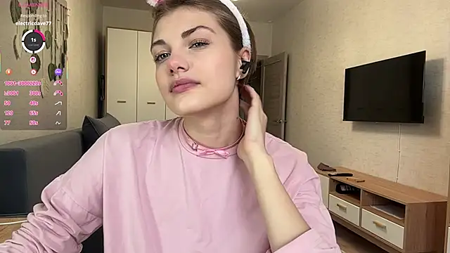 Snapshot of LinaFlamie chatting on 12, 6, 2026 LinaFlamie online show from 12, 6, 2026
