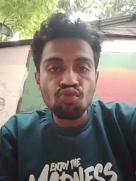 Snapshot of desibullboybd chatting on 2, 6, 2026 desibullboybd online show from 2, 6, 2026