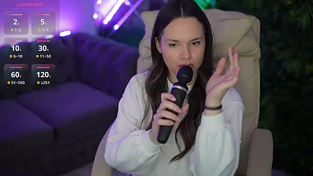 ArinaVoicee online show from 29, 4, 2026