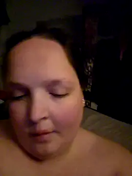 largetits90 online show from 26, 4, 2026