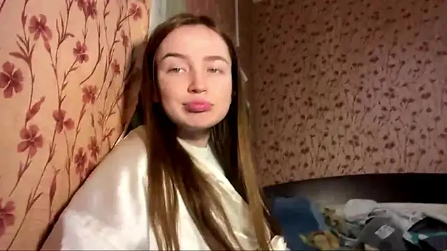 Snapshot of Chloooee chatting on 5, 5, 2026 Chloooee online show from 5, 5, 2026