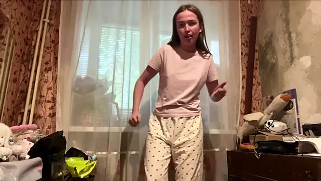 Snapshot of Chloooee chatting on 23, 5, 2026 Chloooee online show from 23, 5, 2026