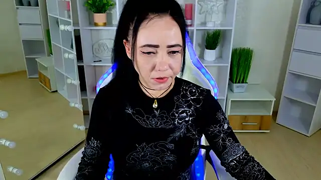LeylaaLive online show from 13, 5, 2026