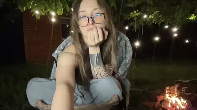 Snapshot of she_tora69 chatting on 31, 5, 2026 she tora69 online show from 31, 5, 2026
