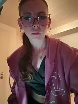 Lina-420 online show from 15, 5, 2026