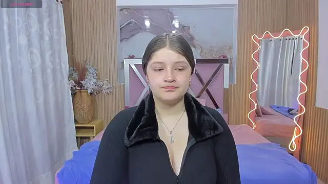 Snapshot of Krysstal_tay1 chatting on 13, 5, 2026 Krysstal tay1 online show from 13, 5, 2026