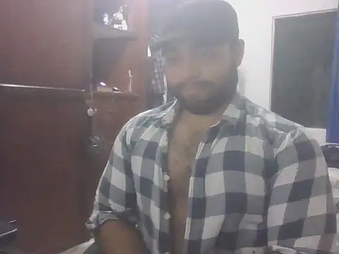 Snapshot of Bearmachin chatting on 29, 4, 2026 Bearmachin online show from 29, 4, 2026