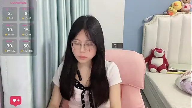 Snapshot of Luna-666 chatting on 12, 6, 2026 Luna-666 online show from 12, 6, 2026