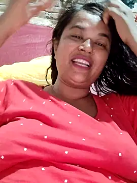 Snapshot of Gulapi_N chatting on 18, 5, 2026 Gulapi N online show from 18, 5, 2026