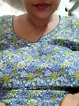 Snapshot of Gulapi_N chatting on 19, 7, 2026 Gulapi N online show from 19, 7, 2026