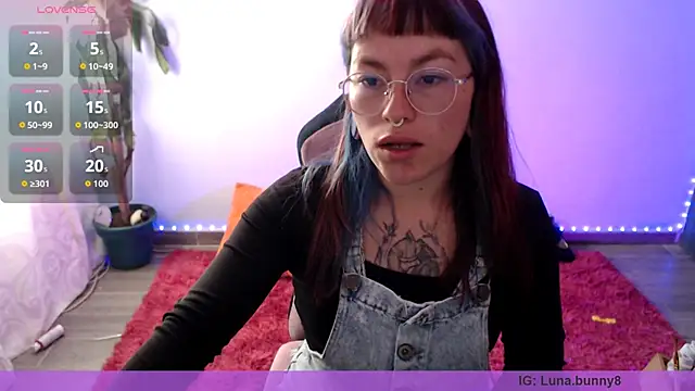Snapshot of Nyxie8 chatting on 25, 5, 2026 Nyxie8 online show from 25, 5, 2026