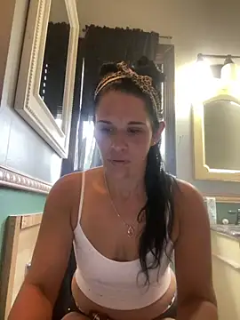 Snapshot of Vanessa_Valentine chatting on 22, 5, 2026 Vanessa Valentine online show from 22, 5, 2026