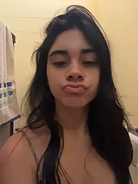 Snapshot of mia_moonna chatting on 8, 8, 2026 mia moonna online show from 8, 8, 2026