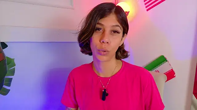 Snapshot of ZoeyPetit chatting on 15, 7, 2026 ZoeyPetit online show from 15, 7, 2026