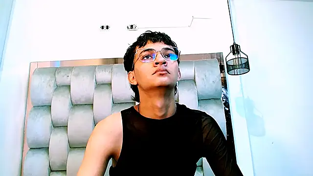 Snapshot of SahirCharm chatting on 14, 6, 2026 SahirCharm online show from 14, 6, 2026