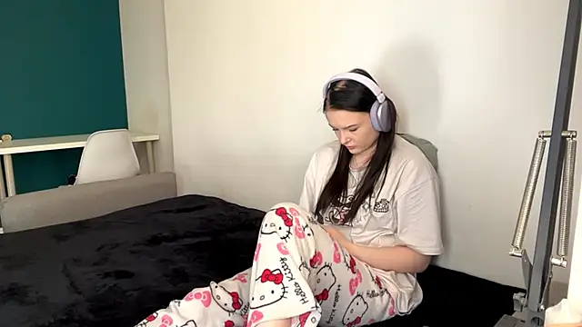 AmbientInvalid online show from 1, 5, 2026