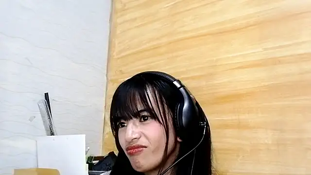 KimberyBucker online show from 3, 5, 2026