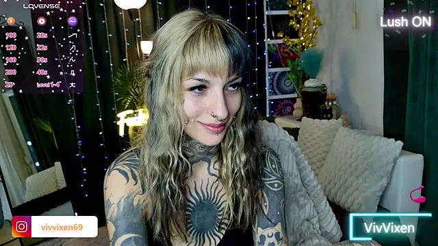 Snapshot of VivVixen chatting on 30, 5, 2026 VivVixen online show from 30, 5, 2026