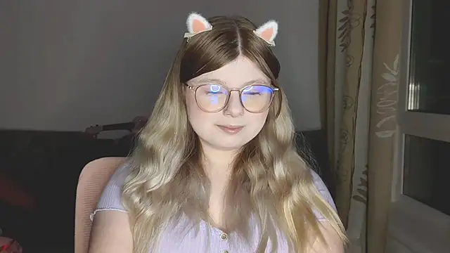 Snapshot of YukiBlush chatting on 14, 5, 2026 YukiBlush online show from 14, 5, 2026