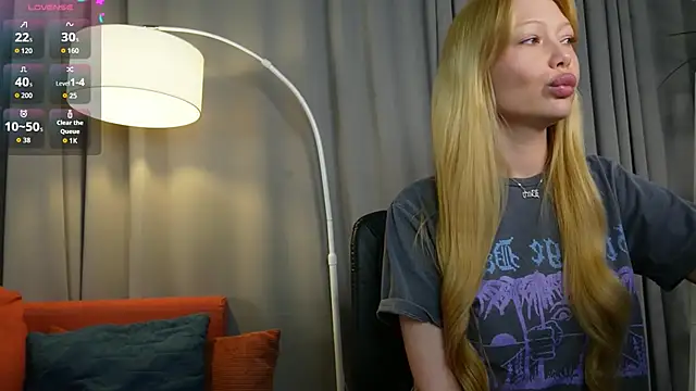  Mila Luna  online show from 29, 5, 2026