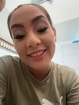 Snapshot of Megann_Rousee chatting on 13, 6, 2026 Megann Rousee online show from 13, 6, 2026