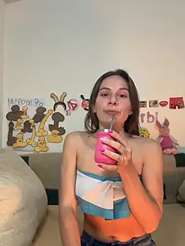 Snapshot of Barbi_0 chatting on 7, 7, 2026 Barbi 0 online show from 7, 7, 2026