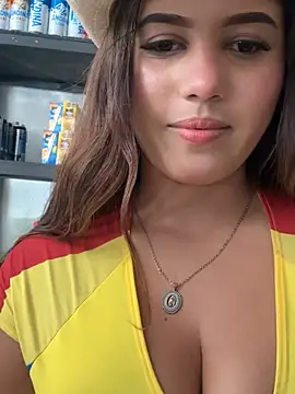 Snapshot of Zoe_rousse01 chatting on 24, 6, 2026 Zoe rousse01 online show from 24, 6, 2026