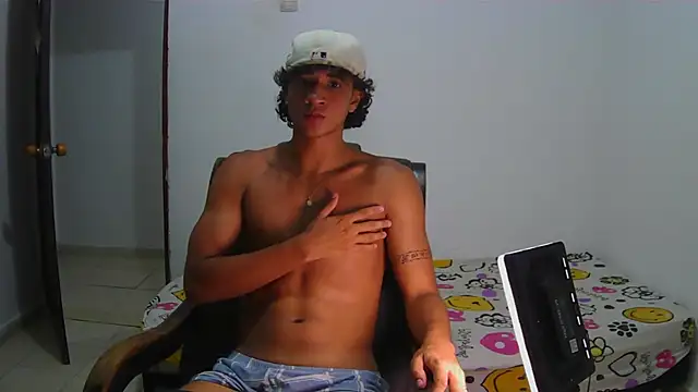 Snapshot of Hansel_take chatting on 28, 5, 2026 Hansel take online show from 28, 5, 2026