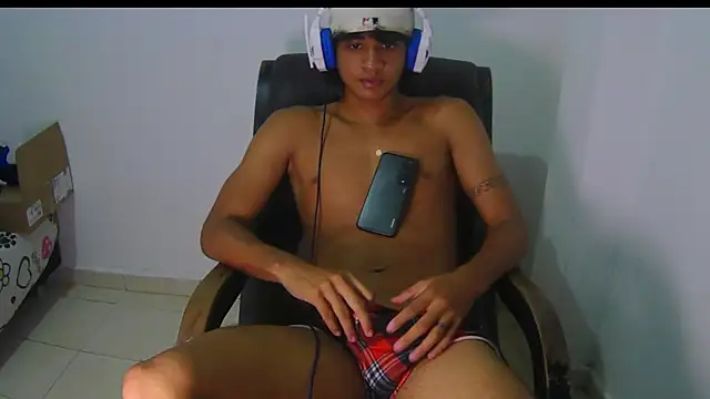 Snapshot of Hansel_take chatting on 2, 6, 2026 Hansel take online show from 2, 6, 2026