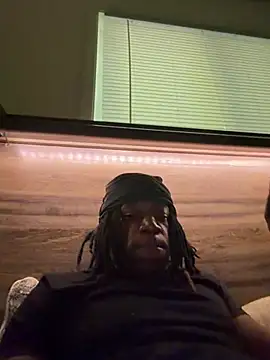 YurFavBestiie online show from 28, 4, 2026