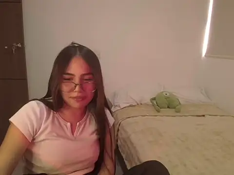 abbyyandmaxx online show from 13, 5, 2026